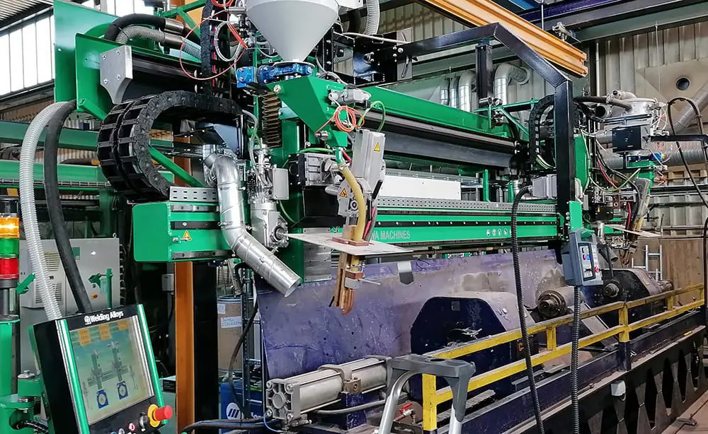 Roll Cladder Machine post retrofit Roll Cladder Machine post retrofit
