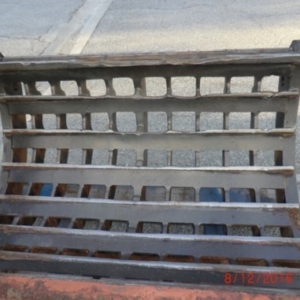 Wood recycling separation screen